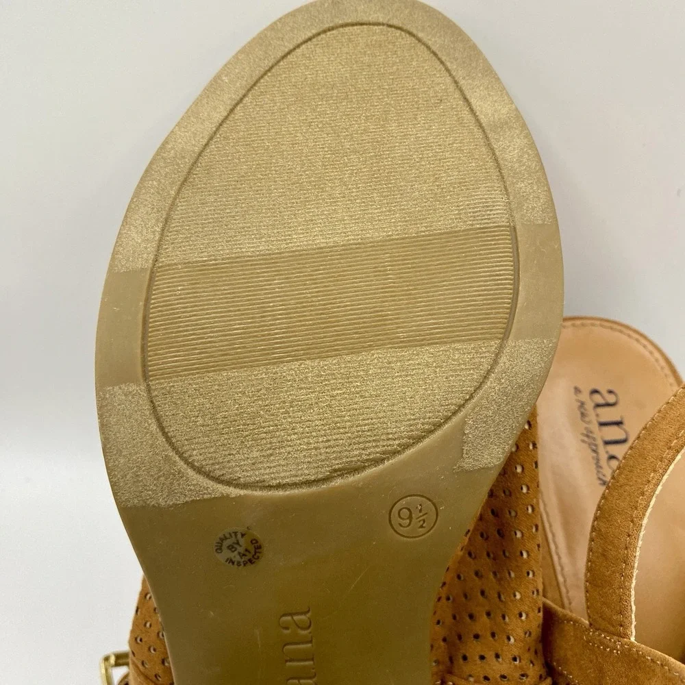 ANA Madelyn Wide Block Heel Sandals Cognac Vegan‎ Suede Womans 9.5 Peep Toe